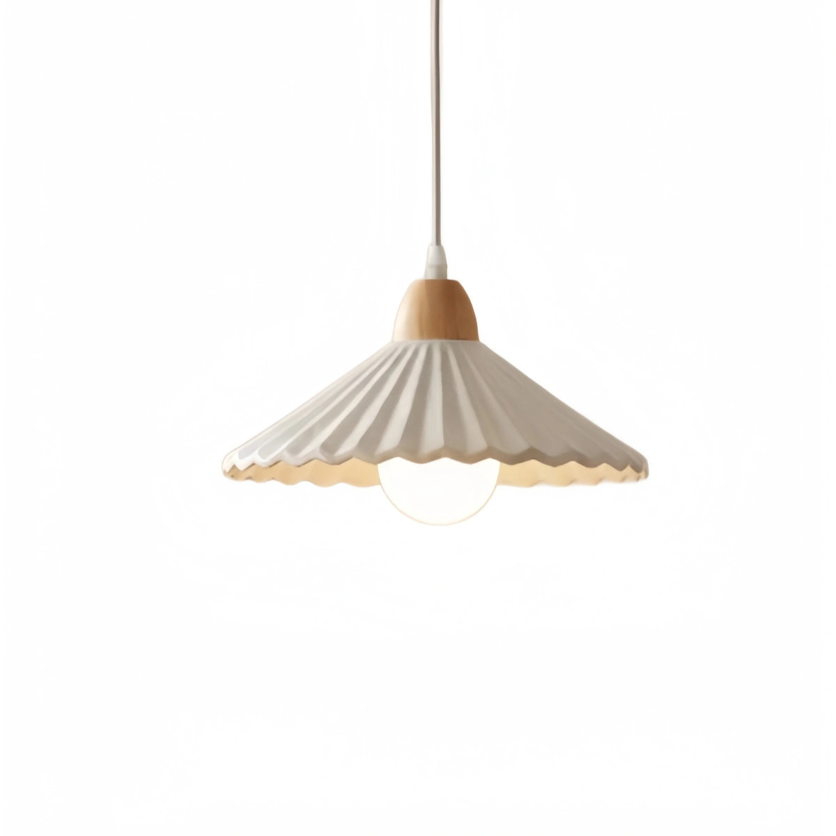 Moderne Pendelleuchte Crema aus Holz und Glas – Brauner konischer Schirm für das Esszimmer