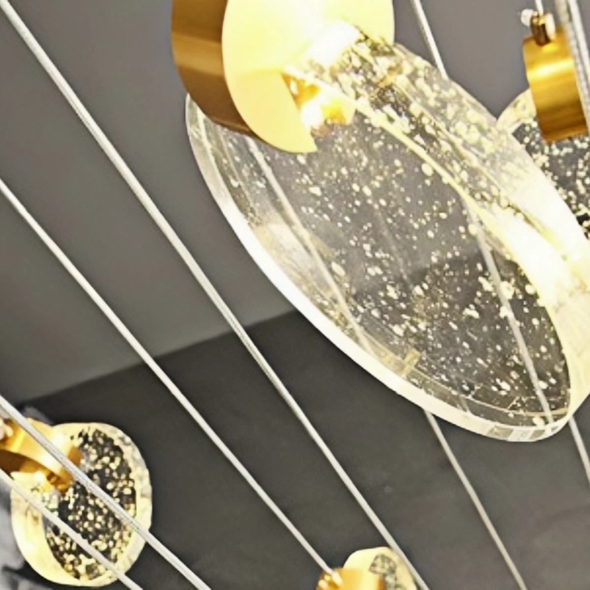 Excelis Art Deco Runde Pendelleuchte Goldmetall/Kristall für Esszimmer