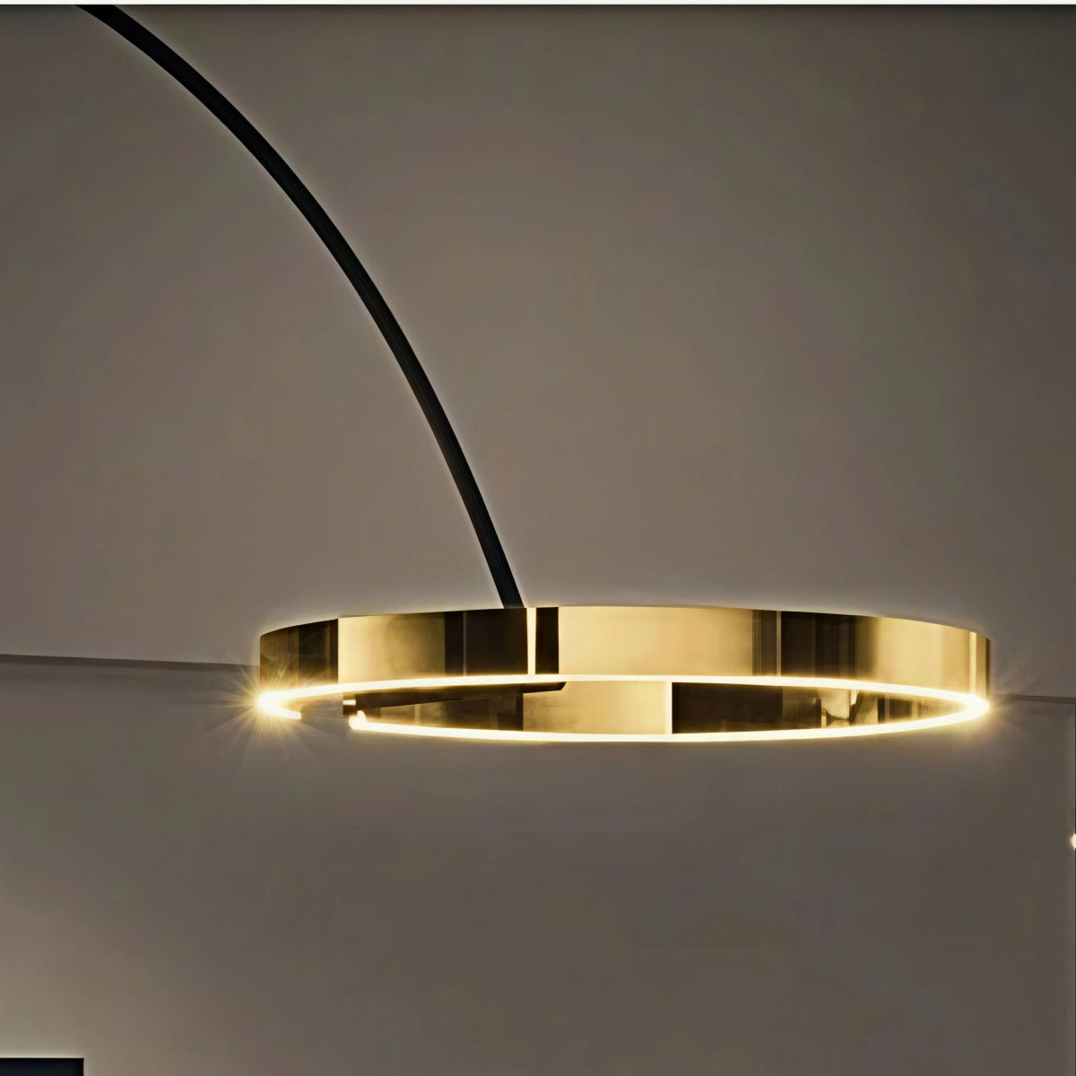 Velora Moderne runde Stehlampe – Minimalistisches Design aus schwarzem Metall für das Wohnzimmer