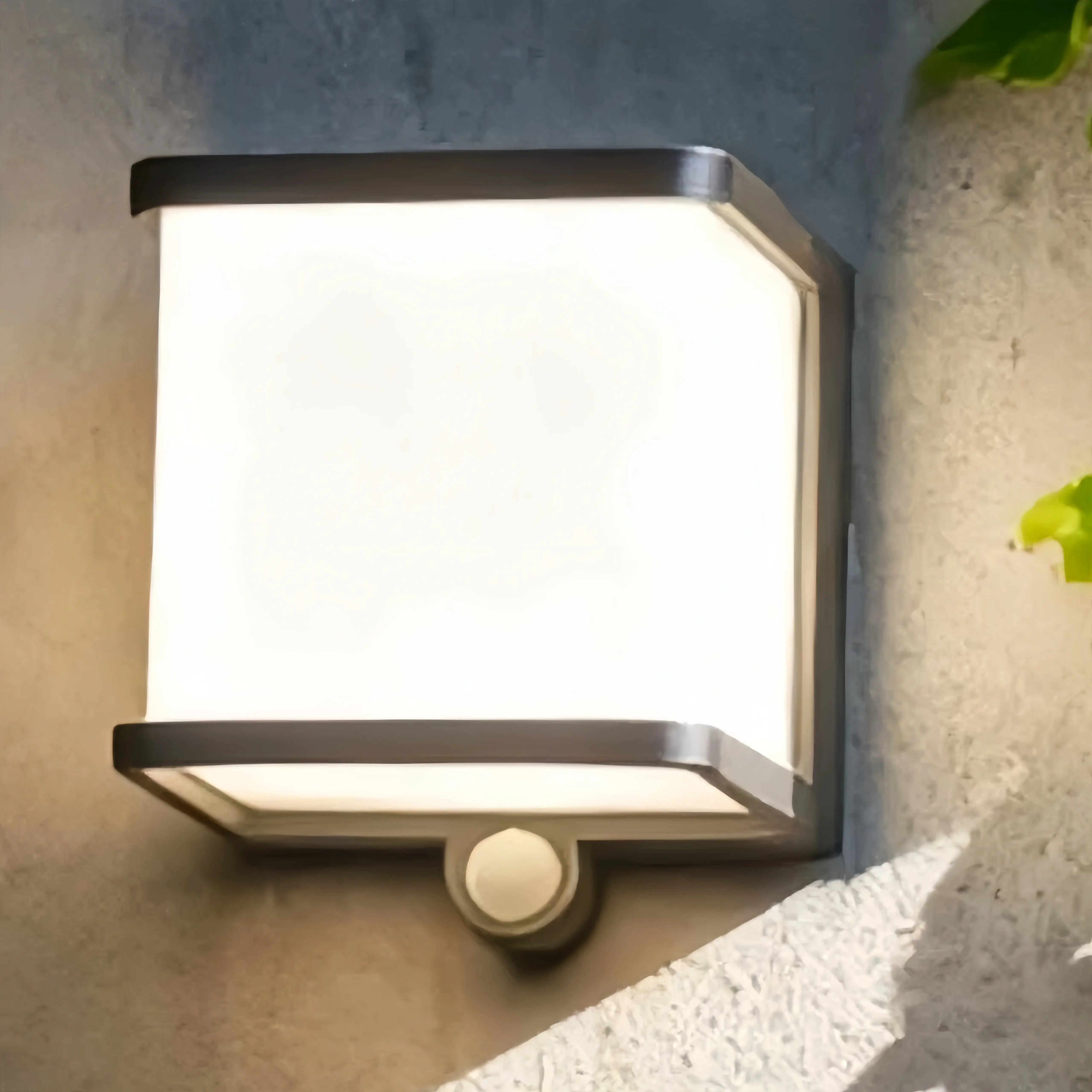 Lunara Moderne Solar-LED-Außenwandleuchte – Wasserdichte Sensorleuchte für den Innenhof