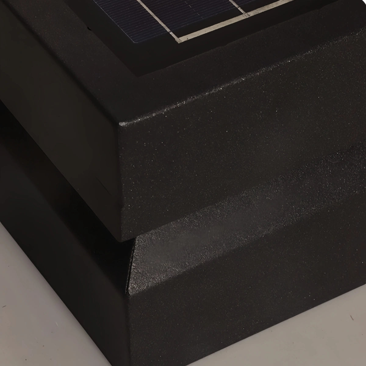 Arcato Moderne konkave Solar-Außensäulenleuchten – Schwarzes Metall für Garten/Wege