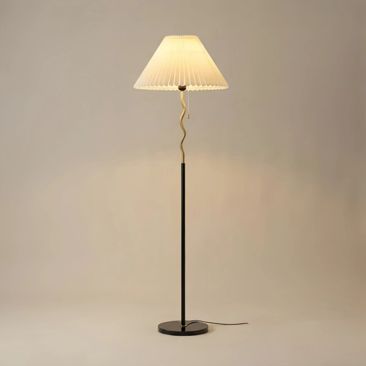 Crema Minimalist Metal & Fabric Floor Lamp -- Black&White for Living Room/Bedroom
