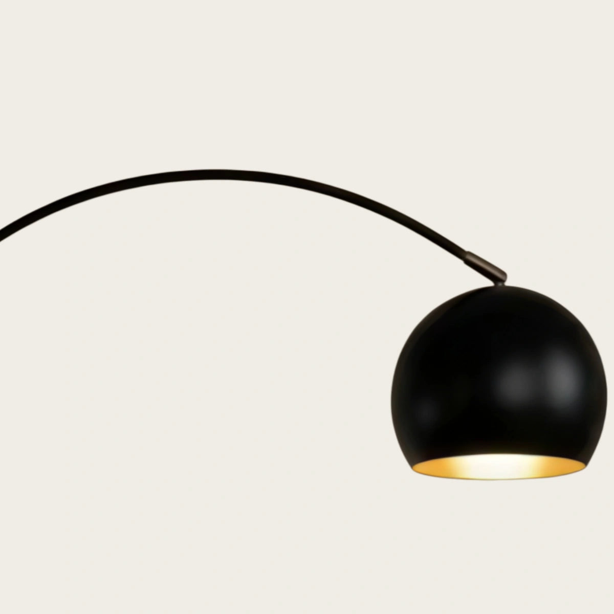 Velora Nordic Stehlampe – Metall in Schwarz/Blau/Gold/Rosa fürs Schlafzimmer