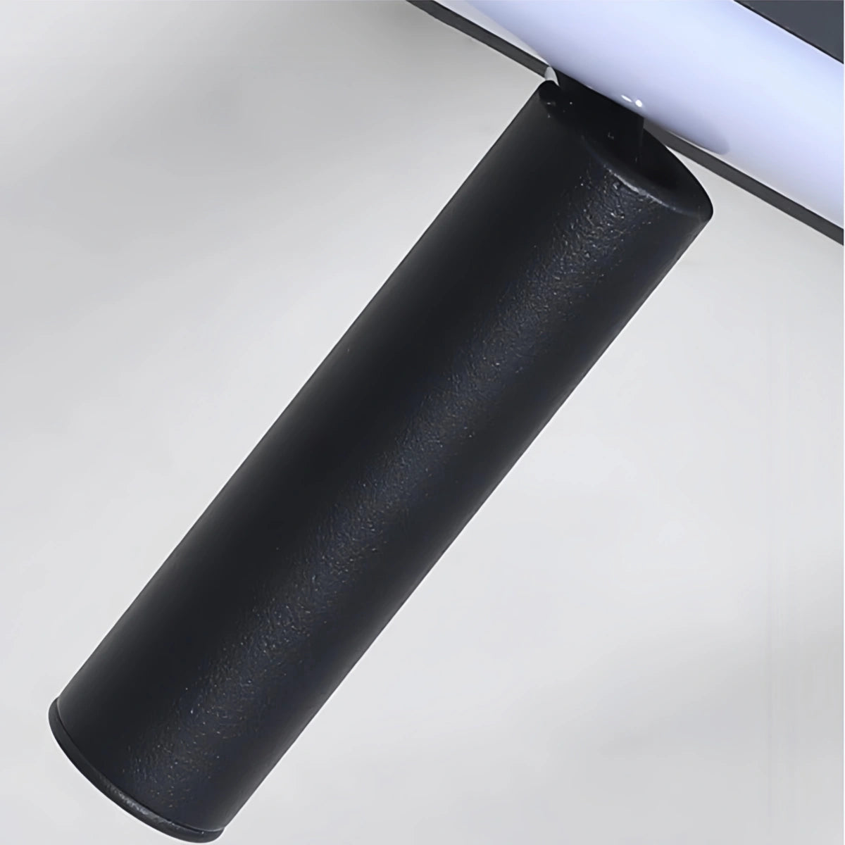 Arcato Minimalist Linear Ceiling Light