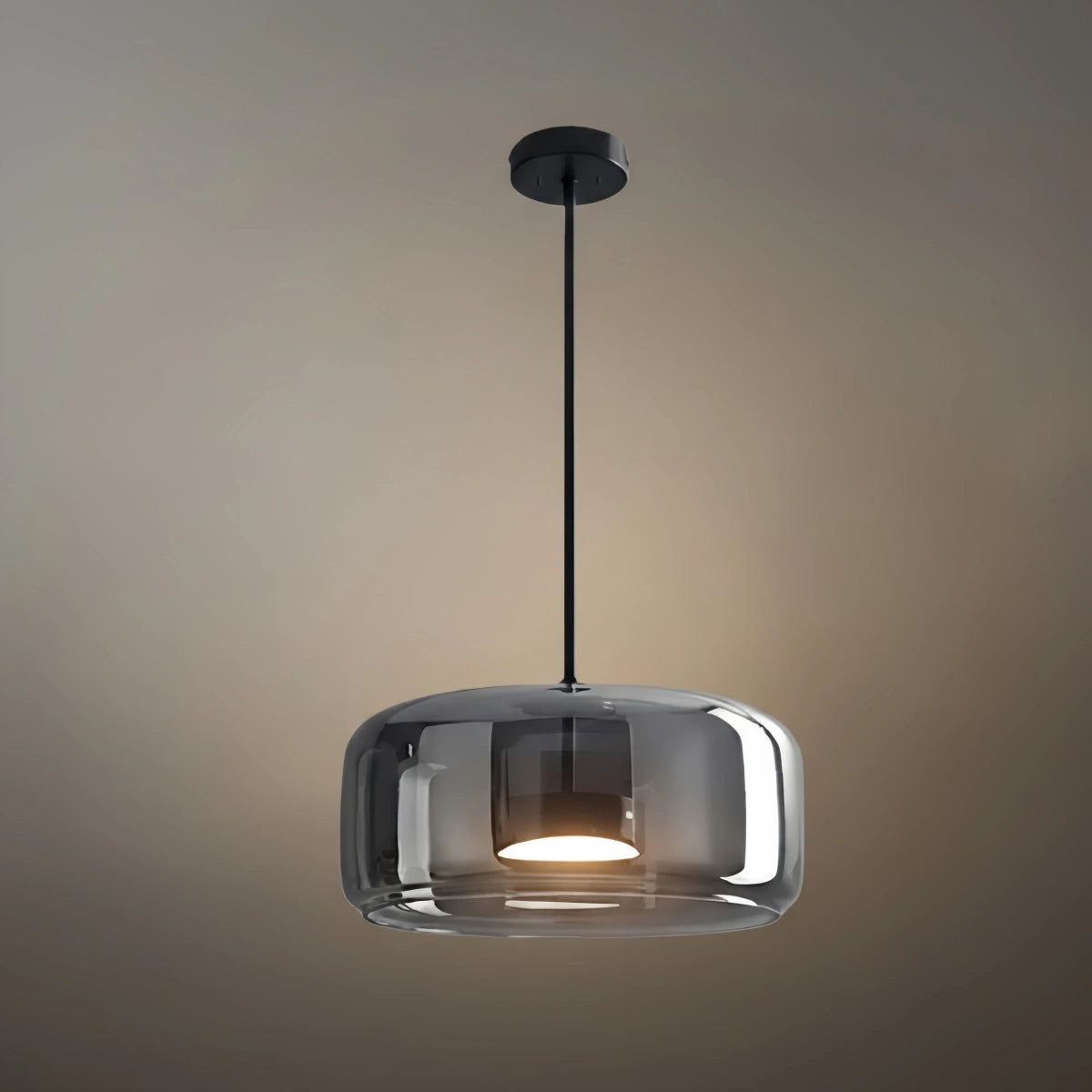 Vetro Moderne mundgeblasene Pendelleuchte – Rauchglas- und Metallakzent für Kücheninsel