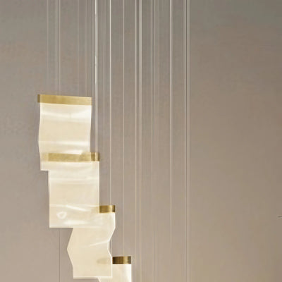 Excelis Royal Blätter-Kronleuchter – Acryl in Metallic-Gold oder Schwarz-Esche