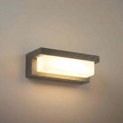 Arcato Moderne Außenwandleuchte – Rechteckiges Design aus schwarzem Metall und Acryl für den Garten 