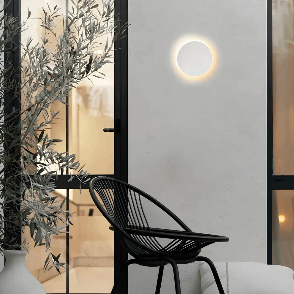 Solara Minimalistische LED-Außenwandleuchte – Schwarze/Weiße runde/quadratische Veranda-Sensorleuchte