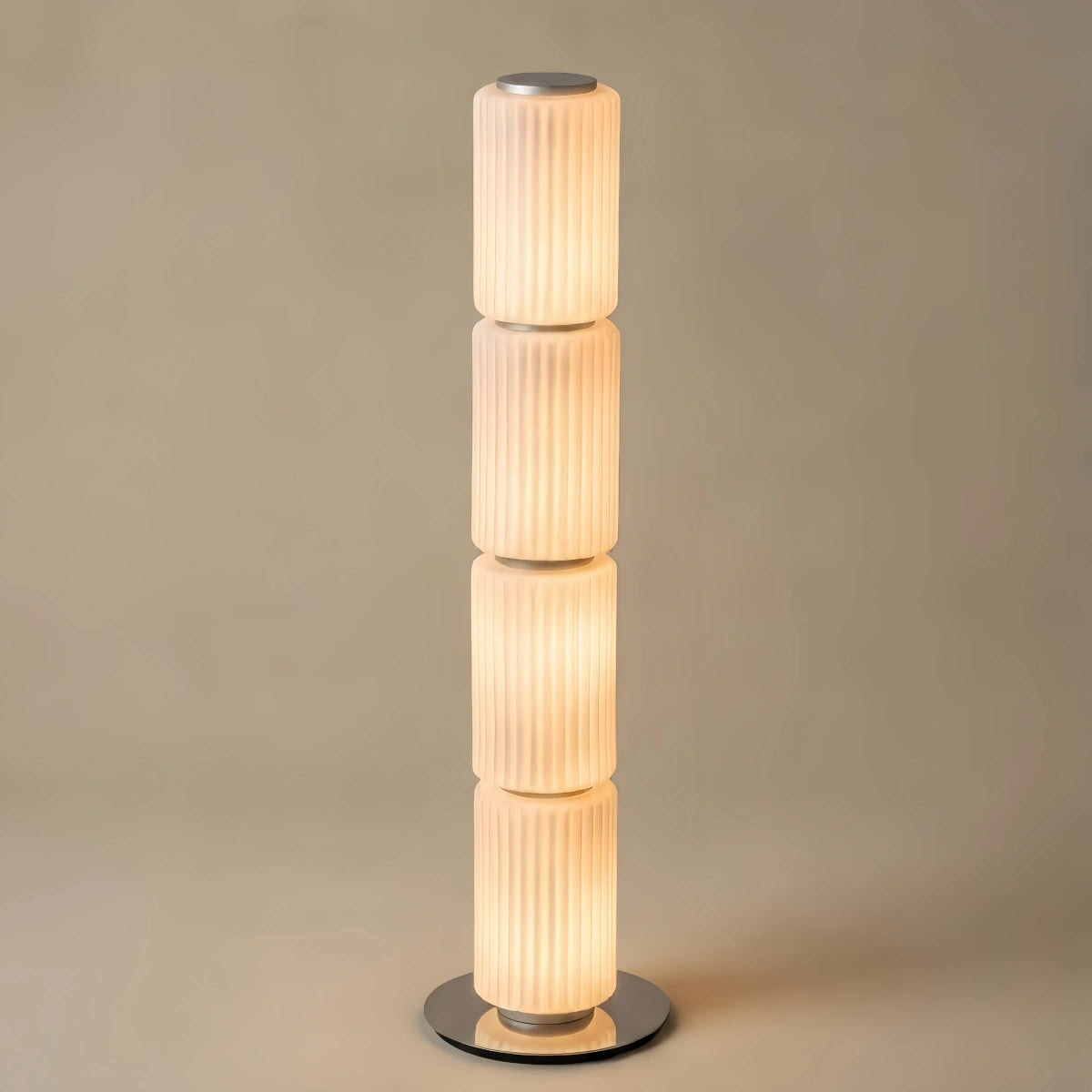 Vetro Modern Stehleuchte aus Glas – Milchweiß/Rauchgrau Aluminium für Wohnzimmer, Schlafzimmer & Büro