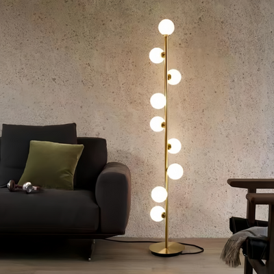 Moderne Stehlampe Excelis – Schlankes Design mit Glaskugel für das Wohnzimmer