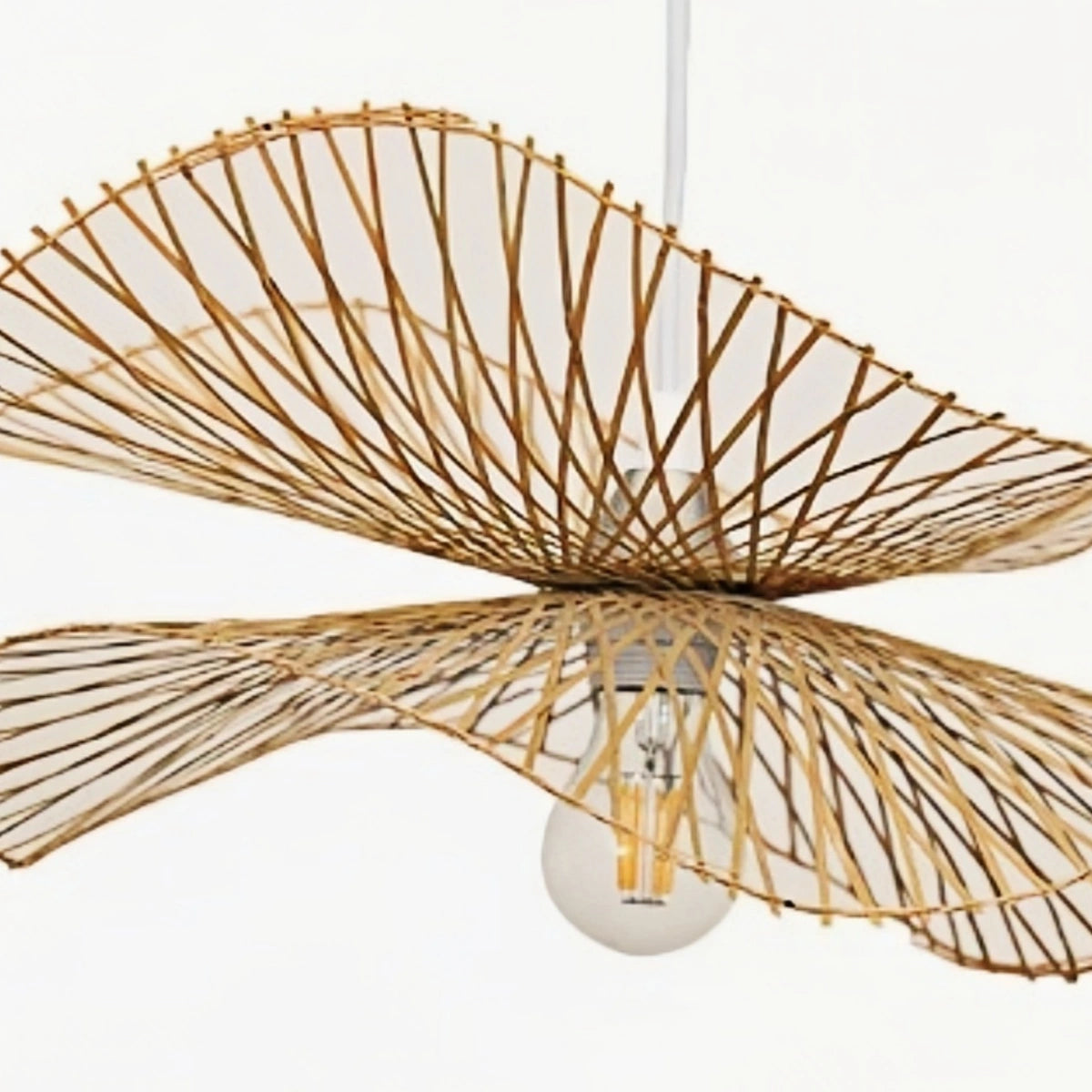 Bambus-Pendelleuchte aus natürlichem Rattan – Handgewebte Eleganz aus Bambus für das Esszimmer
