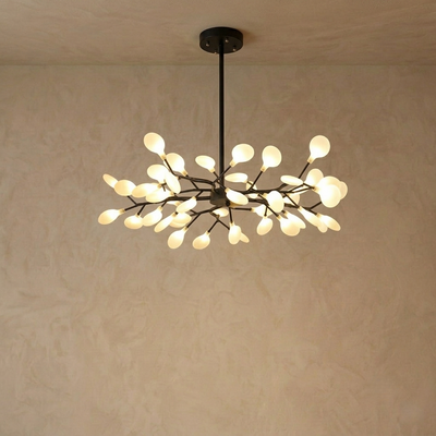 Excelis Art-Deco-Kronleuchter – Ast- und Glühwürmchen-Design in Schwarz/Gold für Ess-/Wohnzimmer