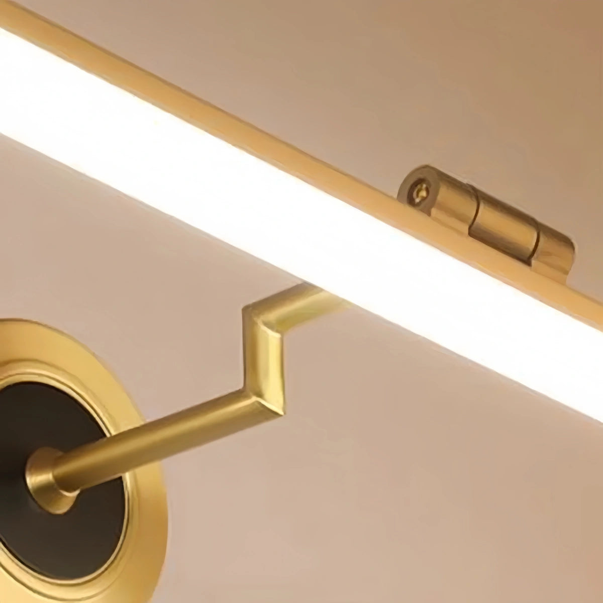 Arcato Vintage Badezimmerleuchte – Schwarz/Gold Metall mit verstellbarer Leuchte