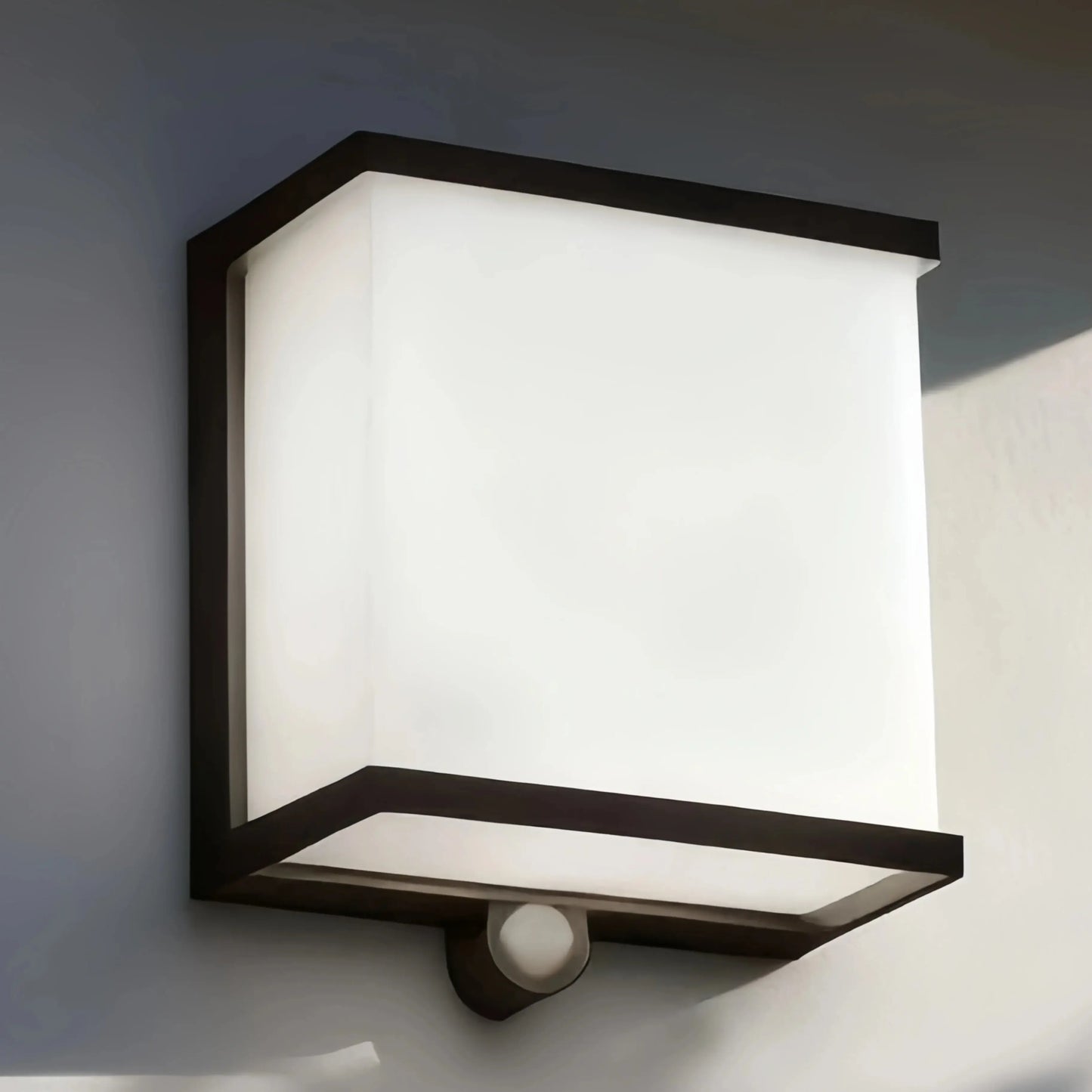 Lunara Moderne Solar-LED-Außenwandleuchte – Wasserdichte Sensorleuchte für den Innenhof 