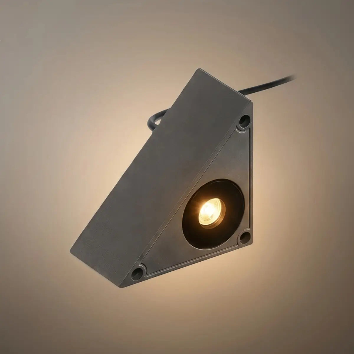 8Black_Motion_Sensor_Deck_Lamp