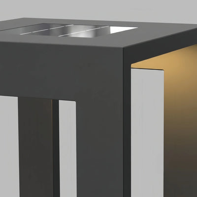 Moderne quadratische Solar-Stehleuchte – wetterfestes schwarzes Metall für Terrasse und Außenbereich