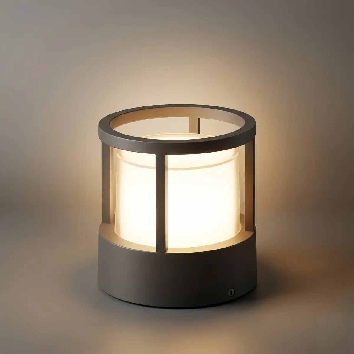 Industrial_Cylindrical_Pillar_Lights