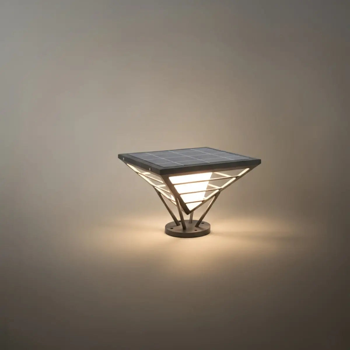 Industrial_Black_Pillar_Light
