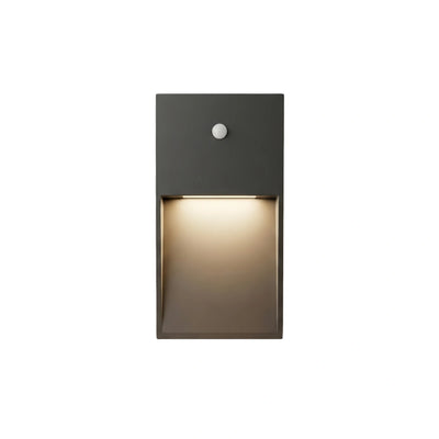 Industrial_Rectangular_Outdoor_Deck_Step_Light_