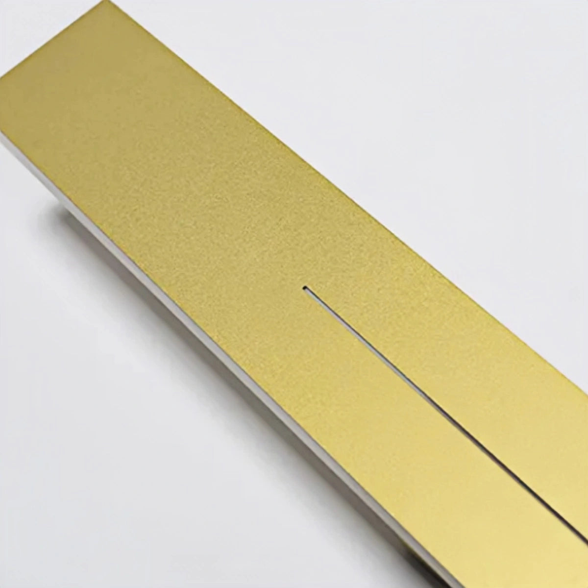 Arcato Minimalistische LED-Wandleuchte – Schwarz/Gold fürs Schlafzimmer