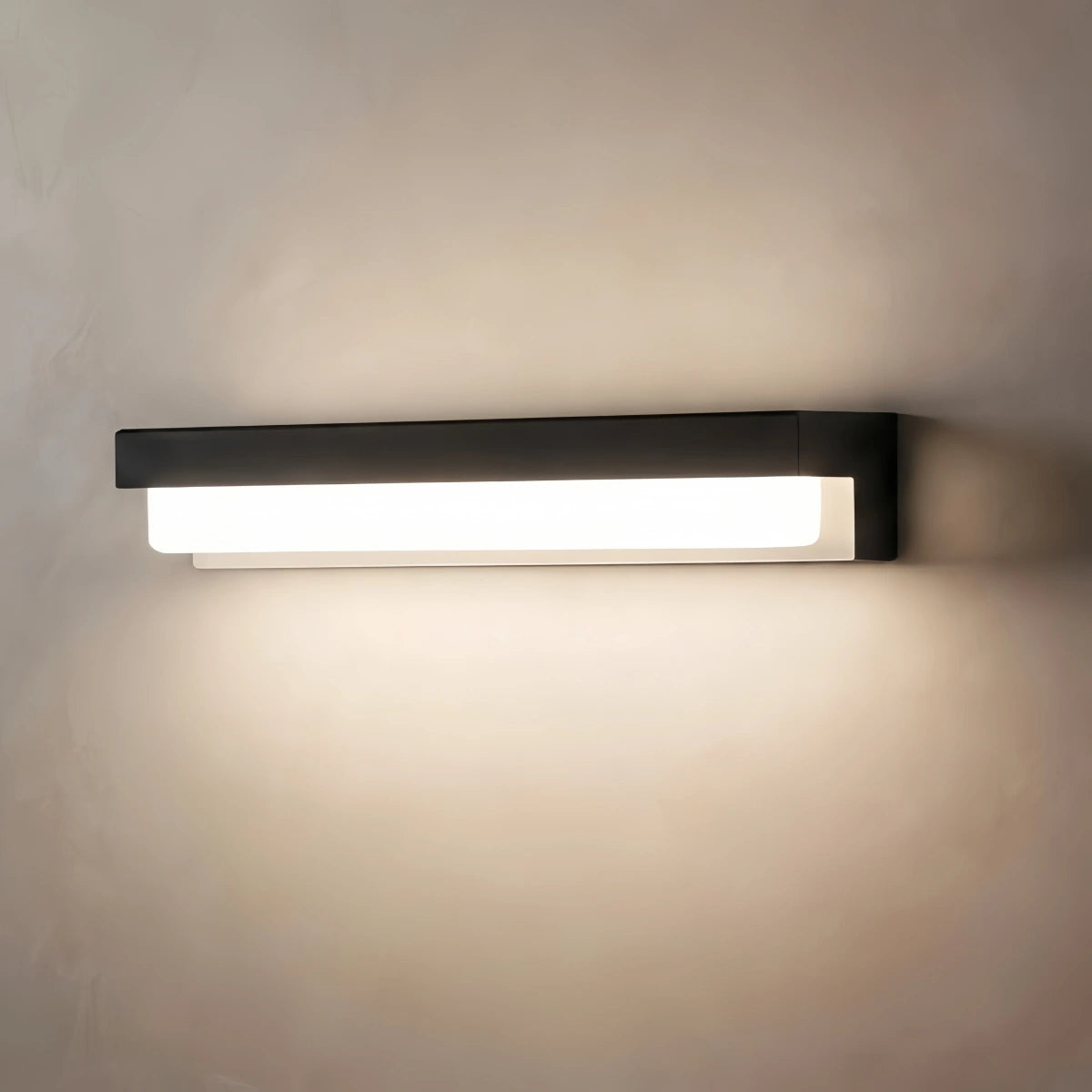 Arcato Modern Solar Linear Outdoor Wall Lamp – Metal & Acrylic Light for Exterior Walls