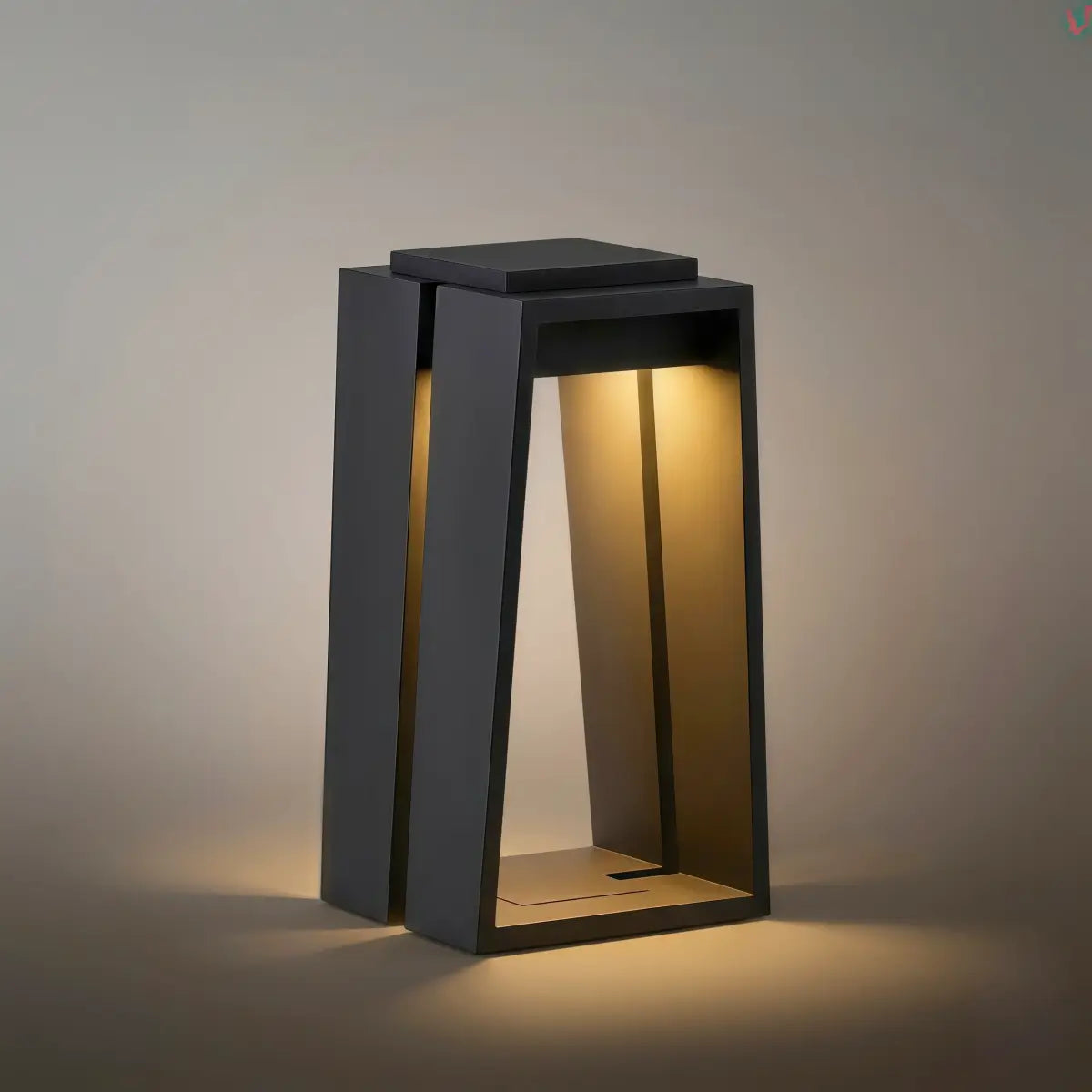 Industrial_Metal_Glass_Outdoor_Floor_Lamp