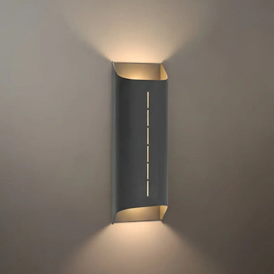 Irondale Modern Solar Sensor Wall Lamp – Black Metal Courtyard/Garden