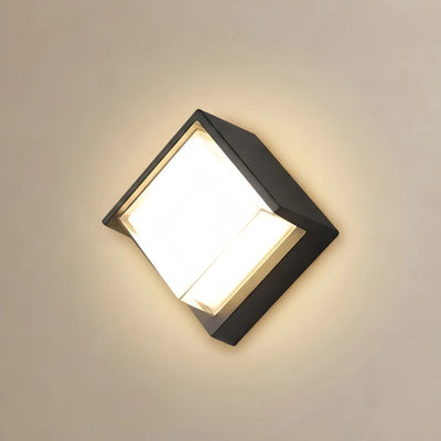 Arcato Modern Square Outdoor Wall Lamp - Black Metal/Acrylic for Garden