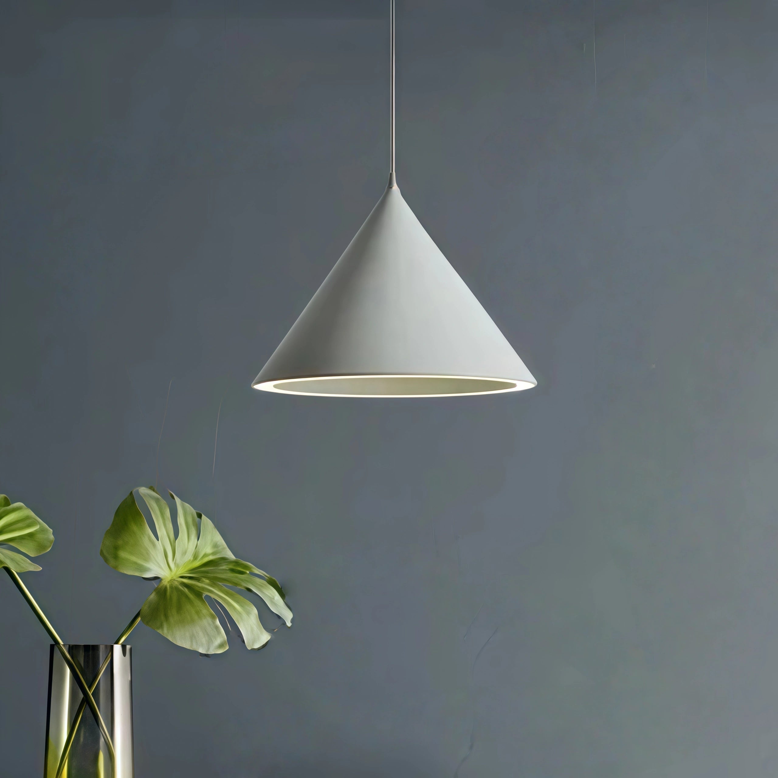 Morandia Morandi konische Pendelleuchte – Metall & Acryl für Esszimmer