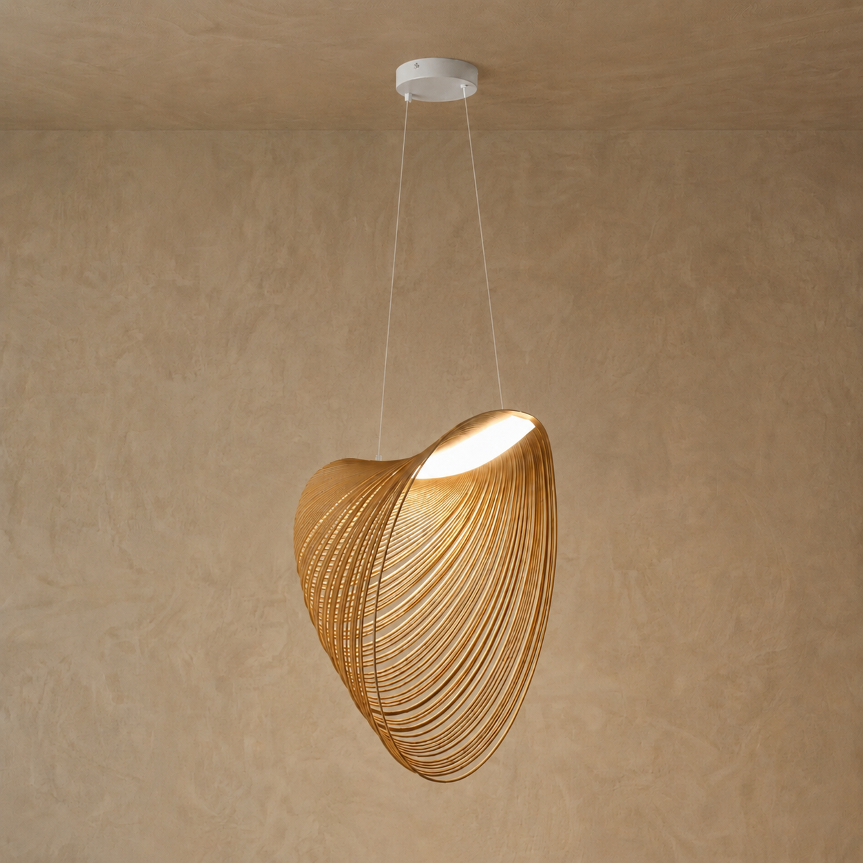 Zenno Art-Deco-Pendelleuchte – Unregelmäßiges Holzdesign für das Esszimmer