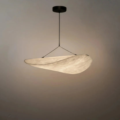 Crema Art Deco Pendelleuchte in Weiß – Gebogenes Metalldesign für das Esszimmer