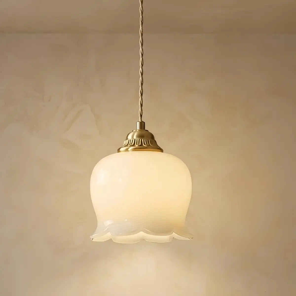 Crema Elegant Floral Pendant Lamp -- Brass & Resin Beige/White for Dining Room