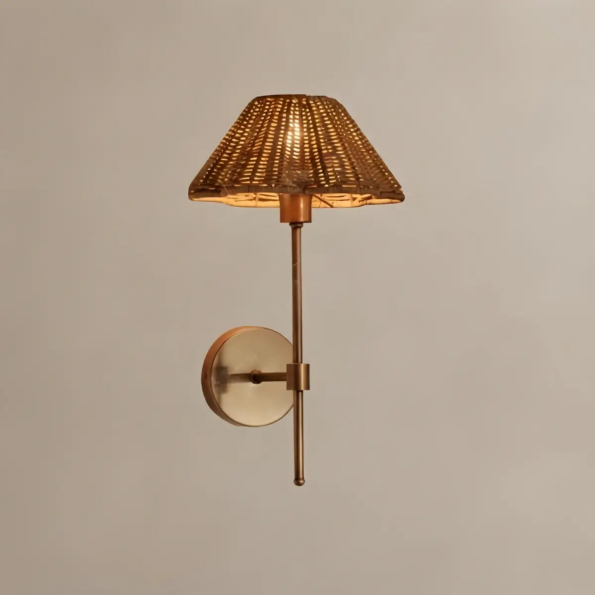 JUN106Bamburo Rustic Rattan Wall Sconce – Natural Shade & Aged Brass for Bedroom