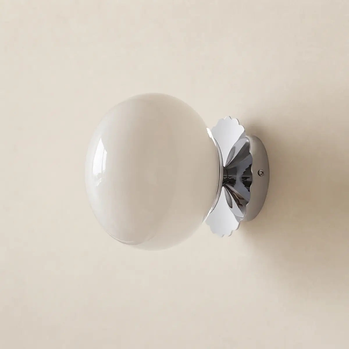Crema Modern Glass Wall lamp – Globe Iron for beige