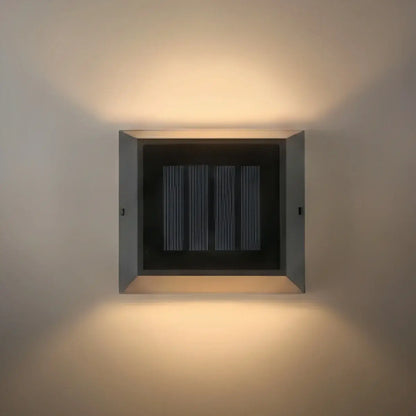 Minimalist_Stainless_Steel_Outdoor_Wall_Sconce