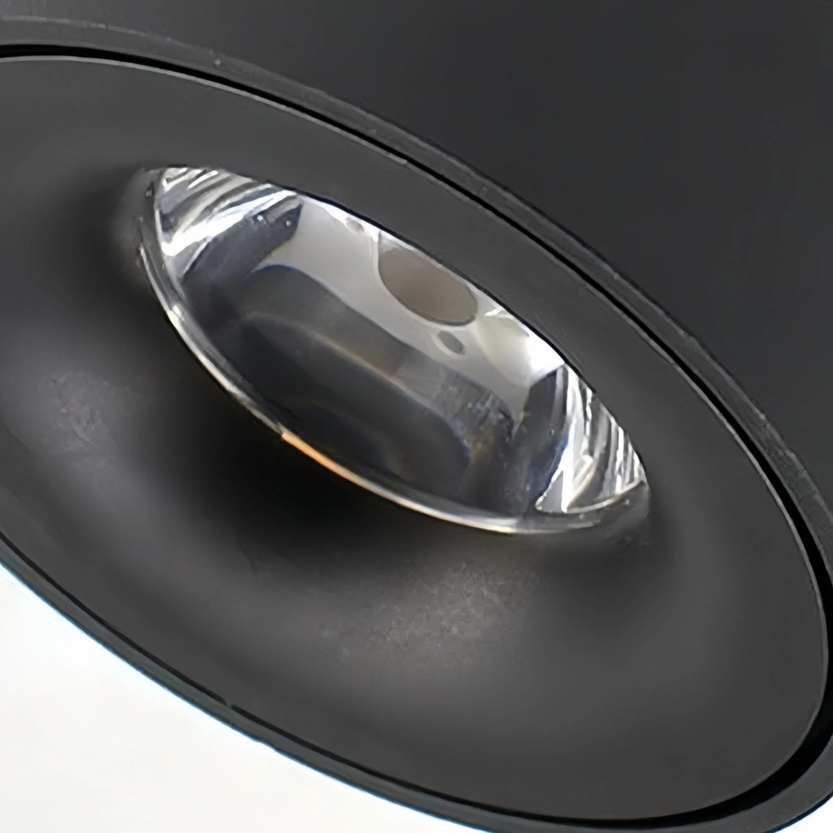 Arcato Moderne zylindrische Deckenleuchte – Schwarz/Weißes Metall für Schlafzimmer