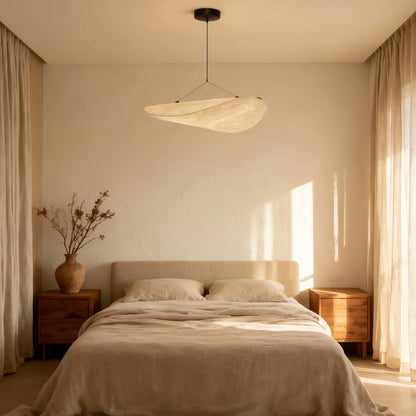 Crema Art Deco Pendelleuchte in Weiß – Gebogenes Metalldesign für das Esszimmer