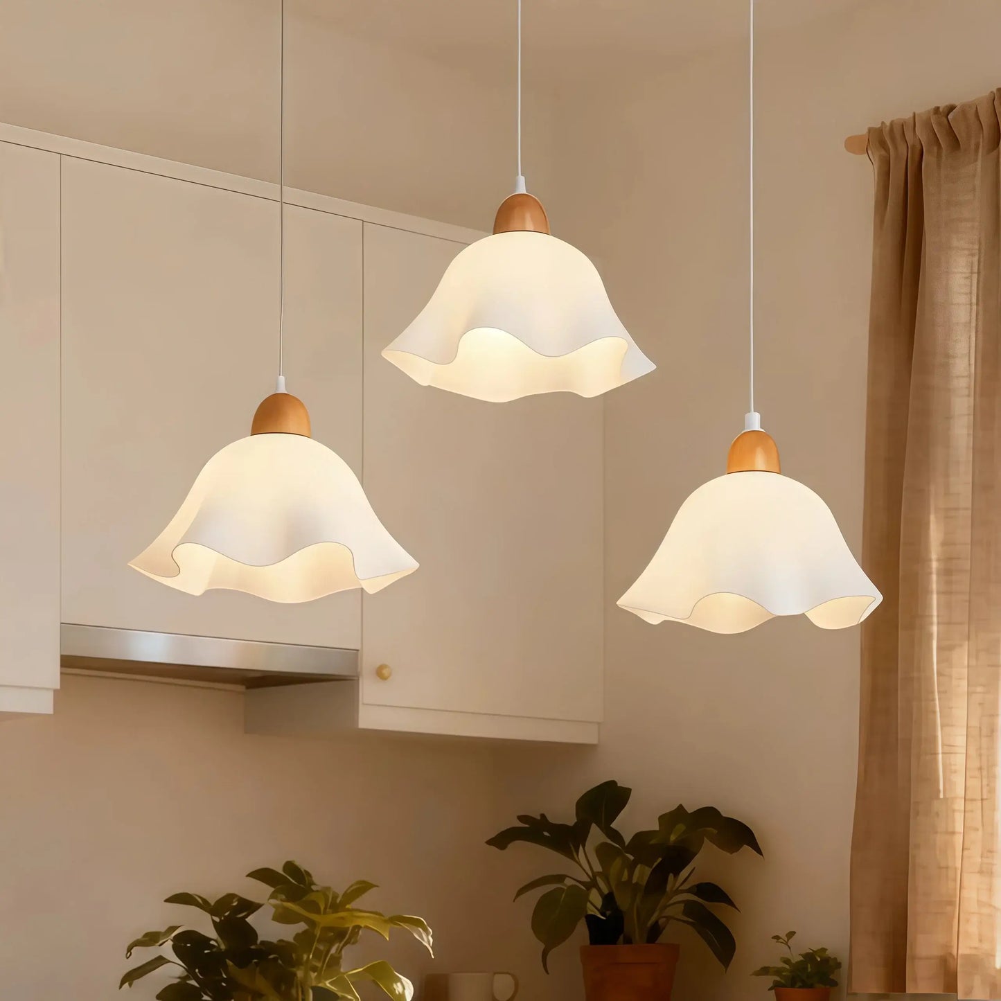 Crema Nordic Flower LED-Pendelleuchte – Weißes Holz/Acryl für das Esszimmer