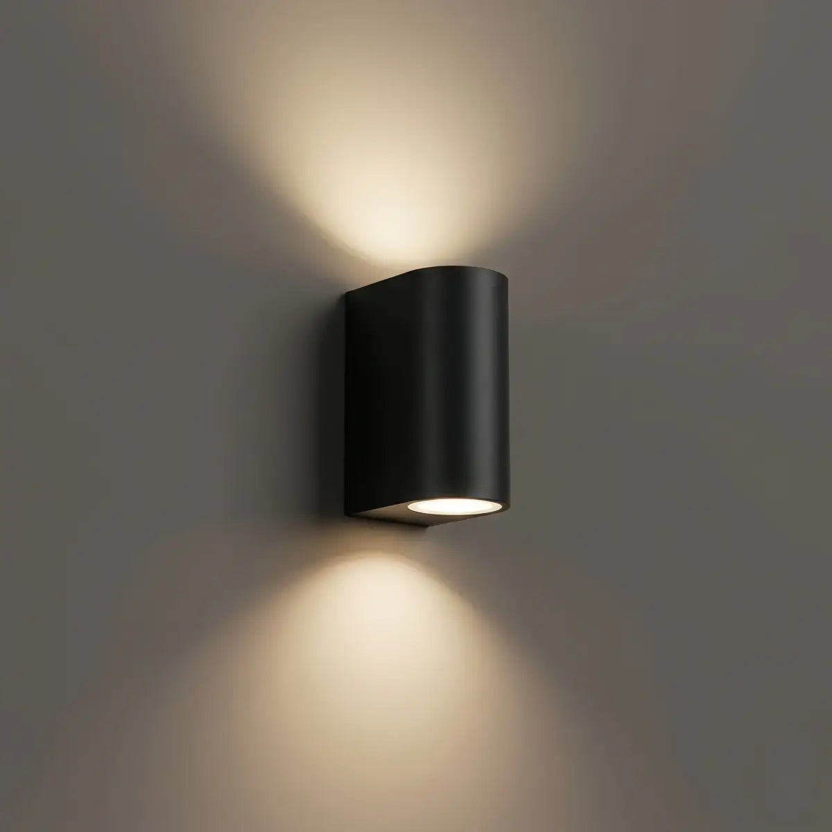 Minimalist_Square_Outdoor_Wall_Lamp