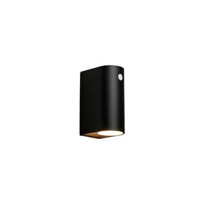 Minimalist_Square_Outdoor_Wall_Lamp