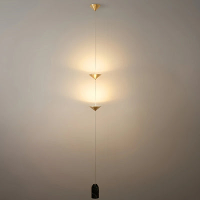 Arcato Nordic Minimalist Stehleuchte - 3-flammiges, lineares Design, volle Länge
