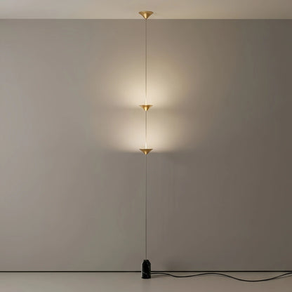 Arcato Nordic Minimalist Stehleuchte - 3-flammiges, lineares Design, volle Länge
