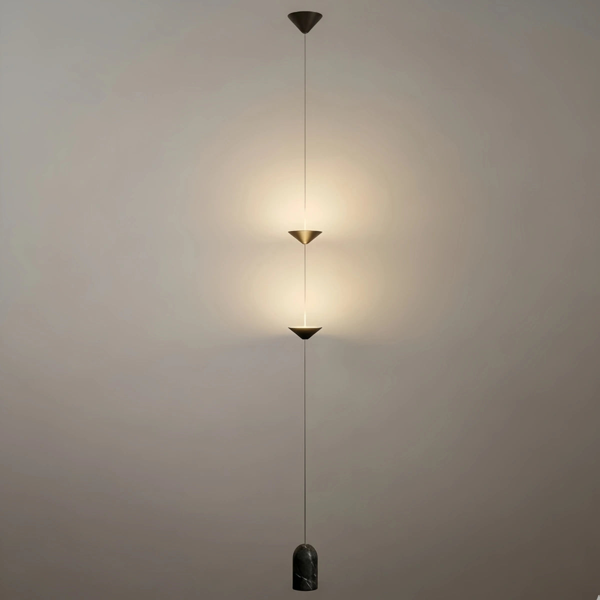 Arcato Nordic Minimalist Stehleuchte - 3-flammiges, lineares Design, volle Länge