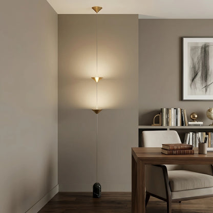 Arcato Nordic Minimalist Stehleuchte - 3-flammiges, lineares Design, volle Länge