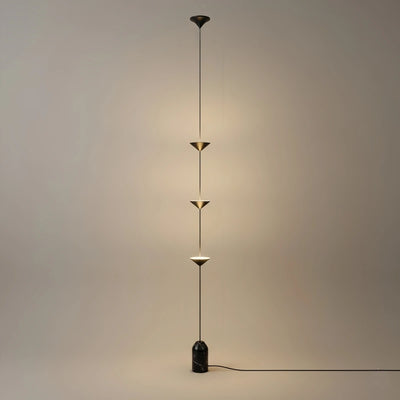 Arcato Nordic Minimalist Stehleuchte - 3-flammiges, lineares Design, volle Länge