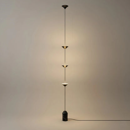 Arcato Nordic Minimalist Stehleuchte - 3-flammiges, lineares Design, volle Länge