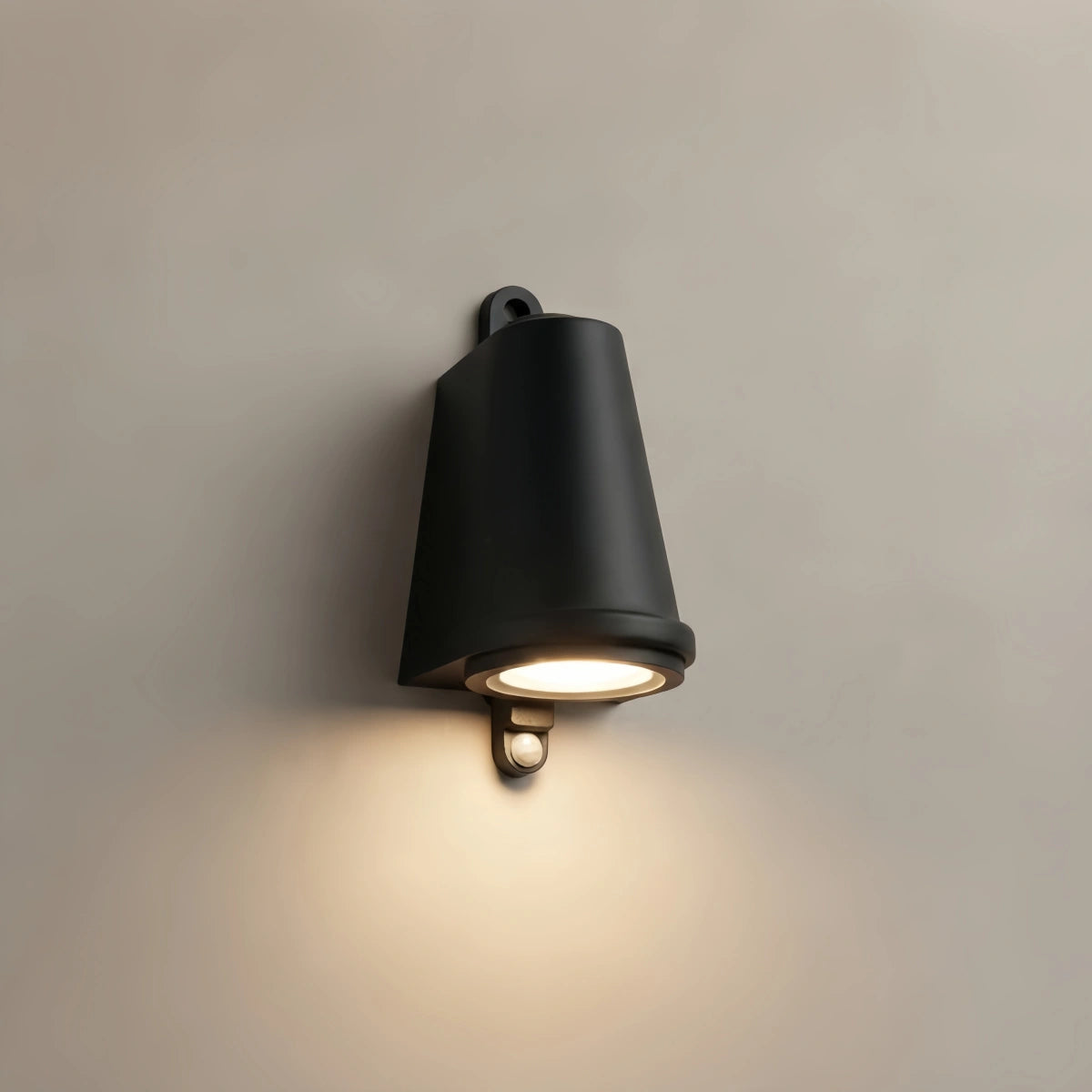 Irondale Industrial Conical Outdoor Wall Sconce - Black/Grey/Copper/Silver Metal for Balcony