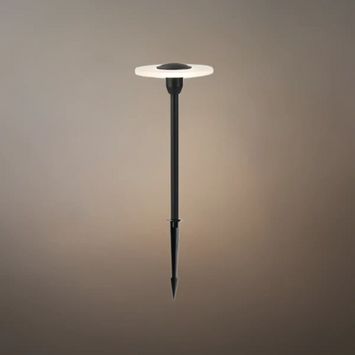 Arcato Minimalist Floor Lamp--Aluminum Garden