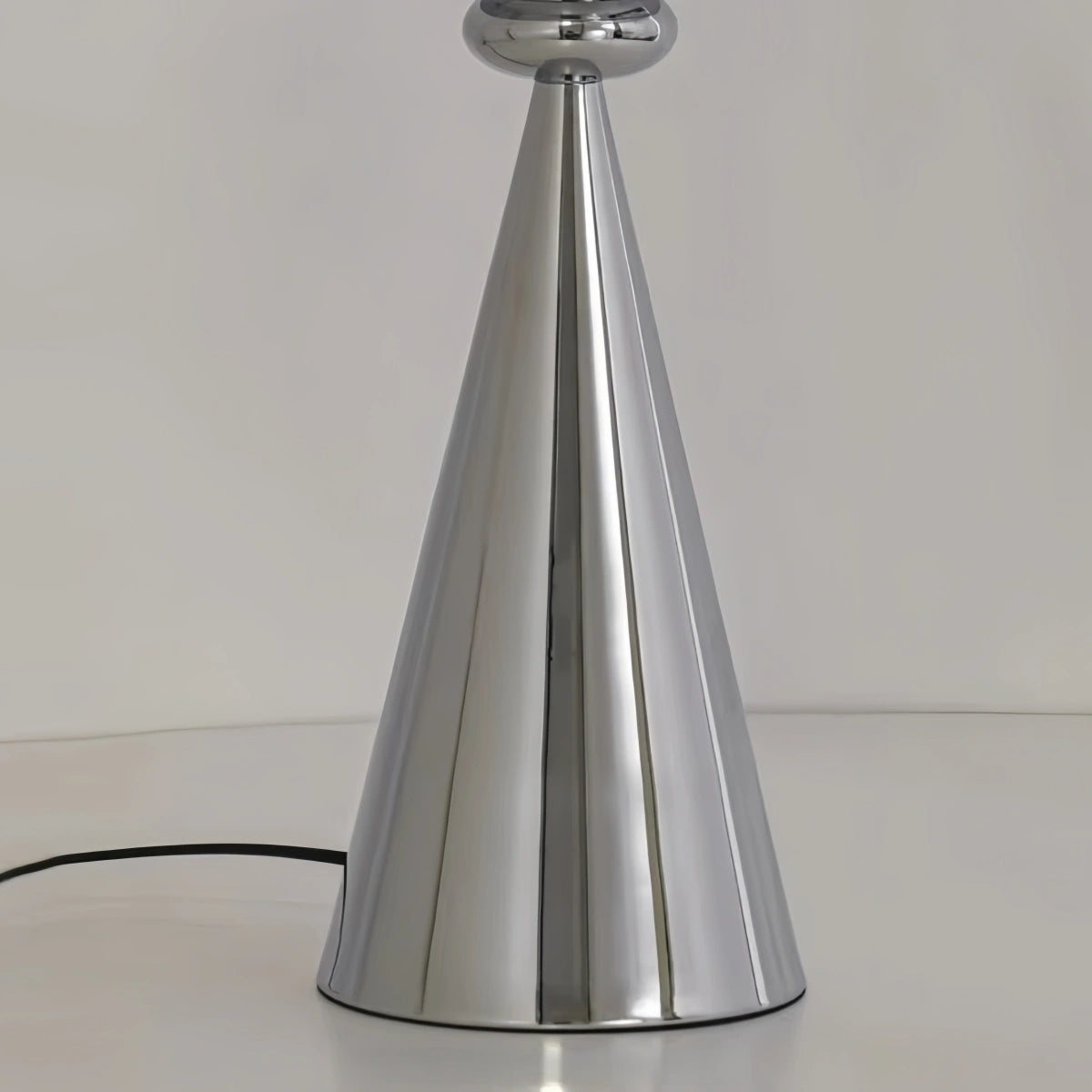 Contemporary Distorted Table Lamp – Metal & Acrylic