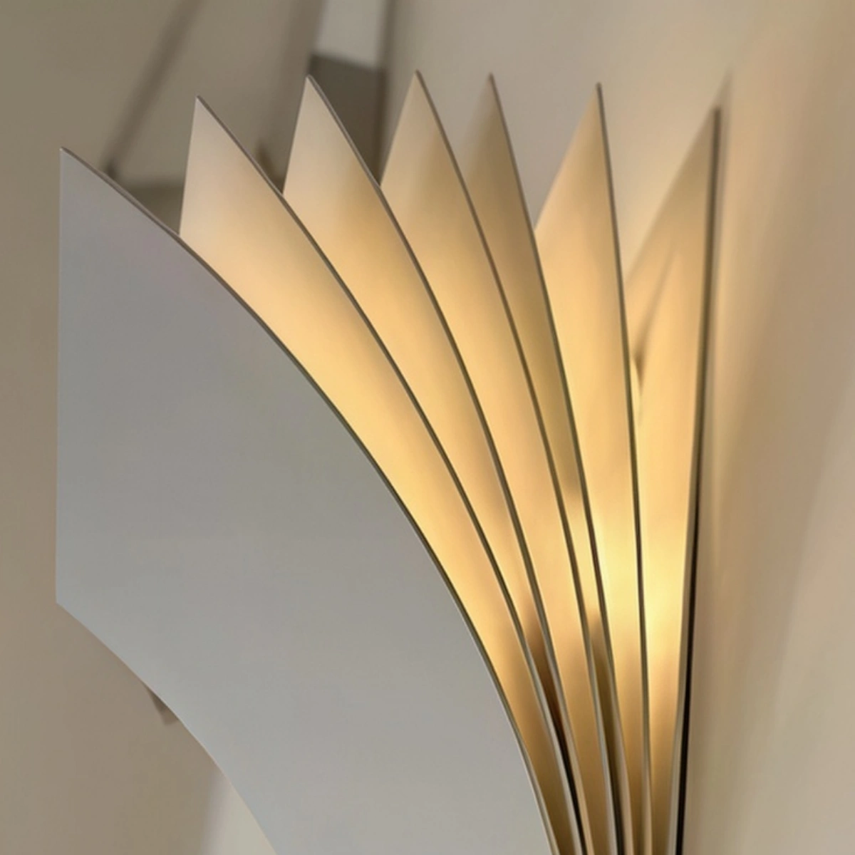Vivara Nordic Minimalist Wall Lamp